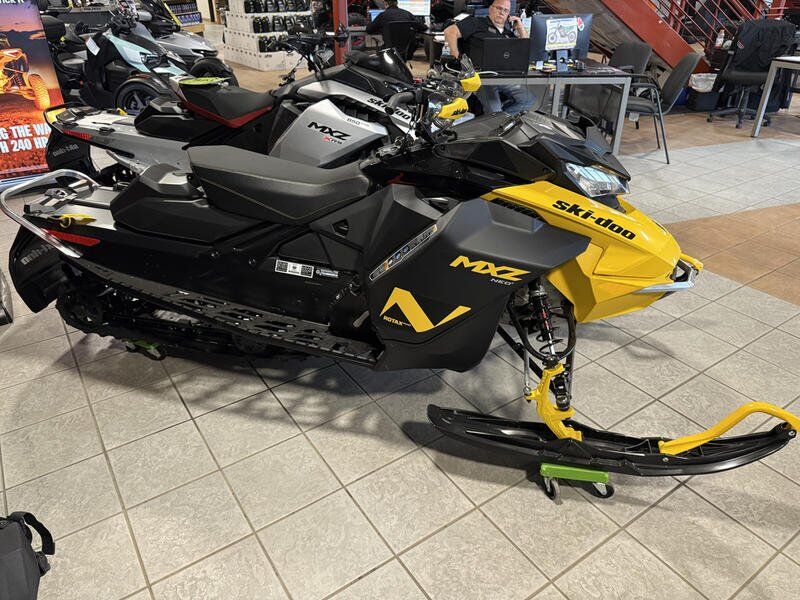 Ski Doo MXZ Neo - Image 6