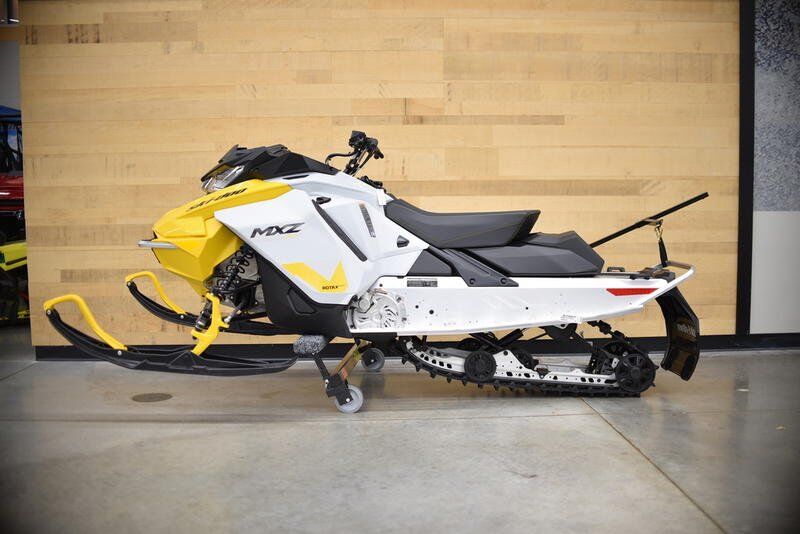Ski-Doo-MXZ-Neo-for-Sale-2025